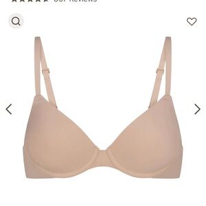 SKIMS Fits Everybody T Shirt Bra